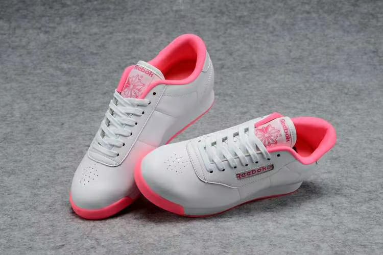 Reebok Ladies Sneakers - White & Pink